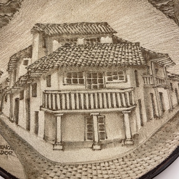 Ecuadorian Engraved Suede Pottery - Picture 2 of 10